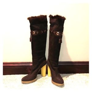 Like NEW - Gucci Shearling Boots!!